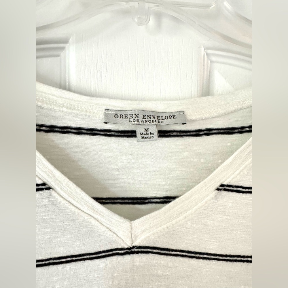 Green Envelope Black and White Striped Short Sleeve Top w/ Puffy Sleeves Medium - Picture 2 of 4